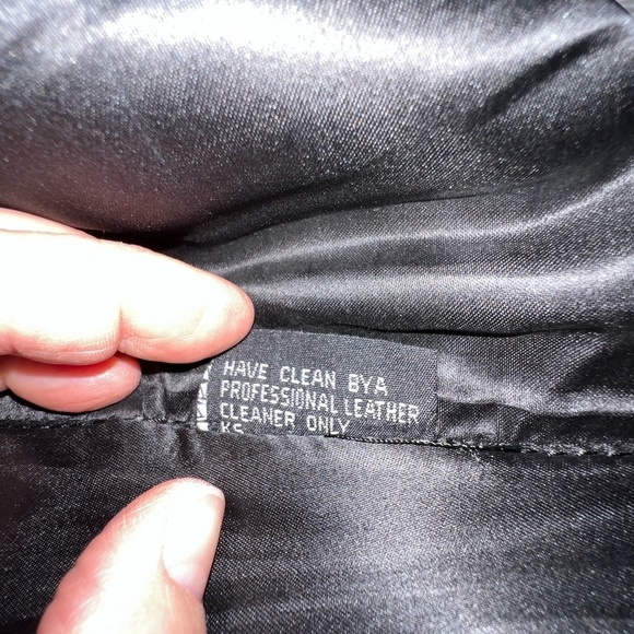 Unik Men's Vintage XL Lined Black Leather Chopper Vest EUC - Picture 5 of 8